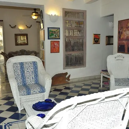 Hotel Casa Mantilla 3-37